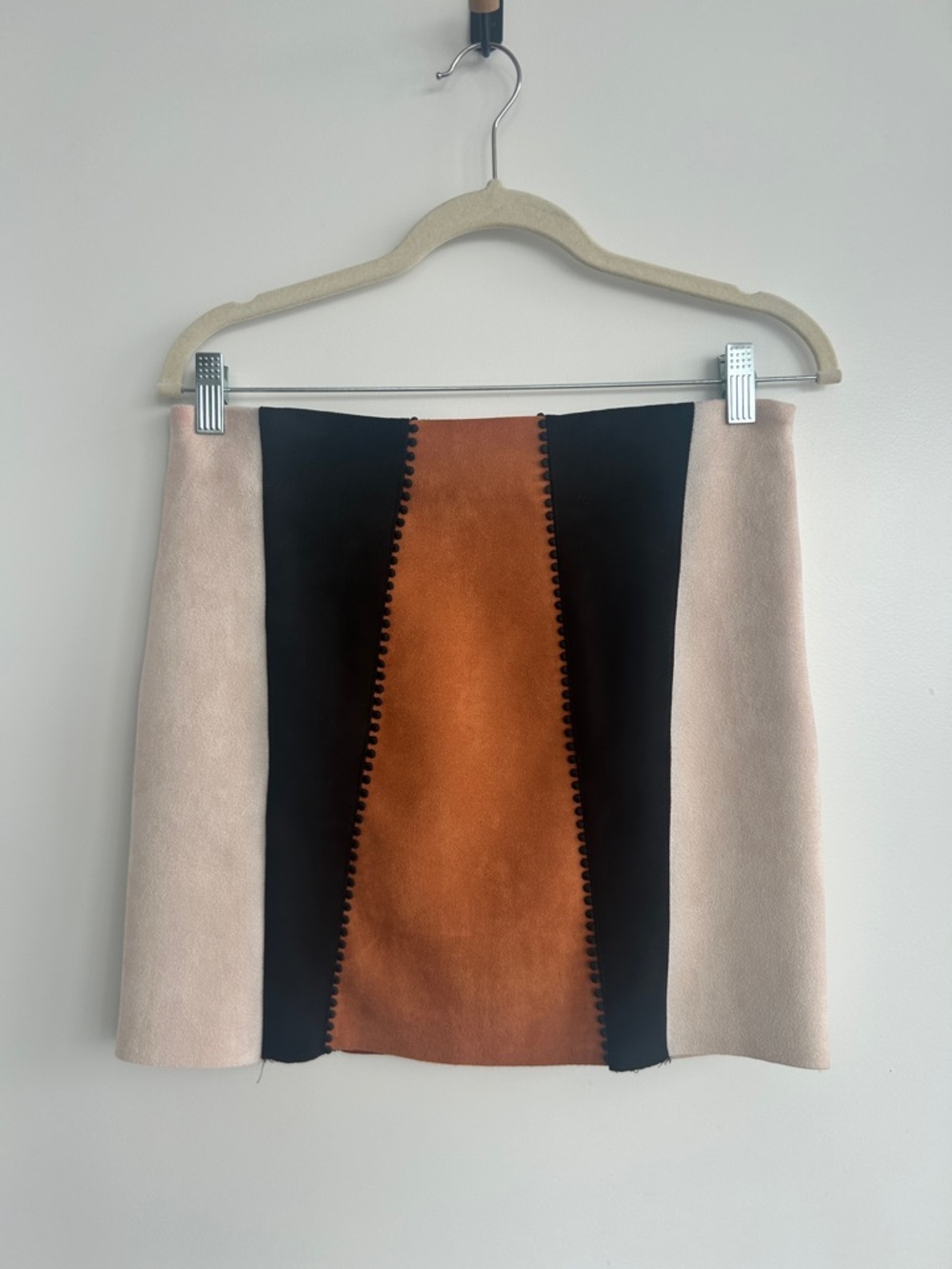Le Lis Colorblock Mini Skirt in Blush, Black & Rust